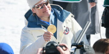 Johannes Hoesflot Klaebo. Fot. PAP/EPA/HANNIBAL HANSCHKE