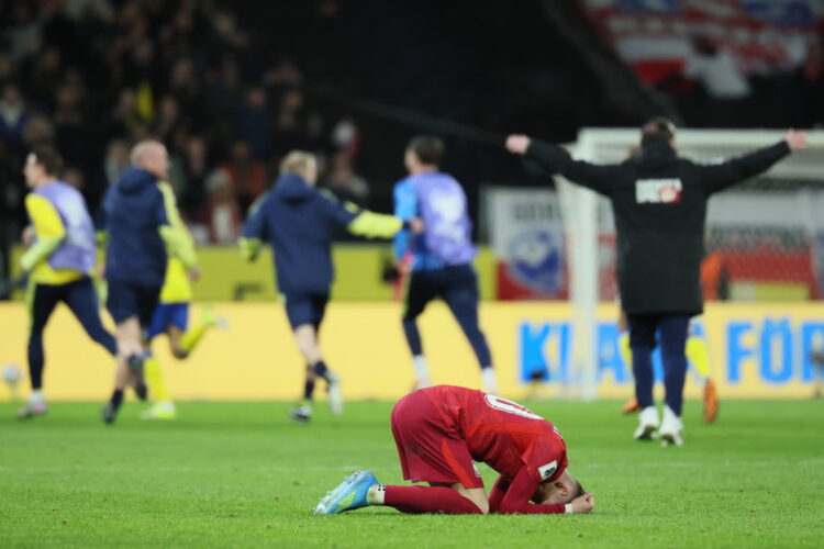 PIŁKA NOŻNA BARAŻ O AWANS DO MŚ SZWECJA POLSKA. Sebastian Szymański. Fot. PAP/Leszek Szymański