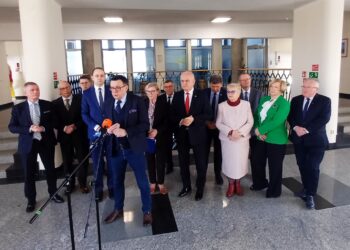 Konferencja lubuskiego PiS w urzędzie marszałkowskim (fot. Piotr Bakselerowicz)