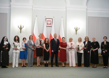 WARSZAWA PAŁAC PREZYDENCKI ODZNACZENIA PAŃSTWOWE. Fot. PAP/Marcin Obara