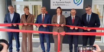 Uroczyste otwarcie zmodernizowanego oddziału rehabilitacji w szpitalu w Sulechowie (fot. Piotr Bakselerowicz)