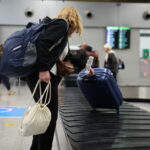 PYRZOWICE PRZYLOT POLAKÓW EWAKUOWANYCH Z OMANU. Fot. PAP/Art Service