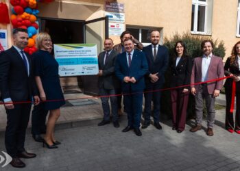 Uroczyste otwarcie Centrum Usług Społecznych w Krośnie Odrzańskim (fot. UM Krosno Odrzańskie)