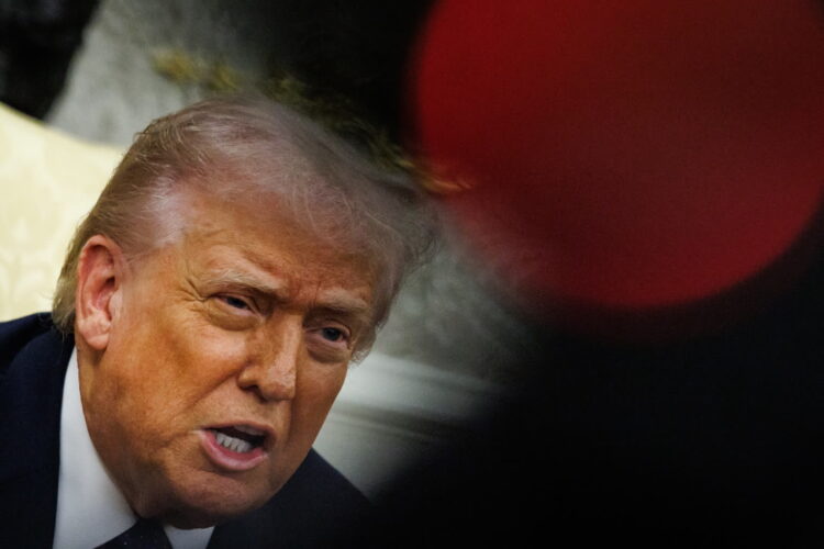 Na zdjęciu Donald Trump (PAP/EPA/SAMUEL CORUM / POOL)