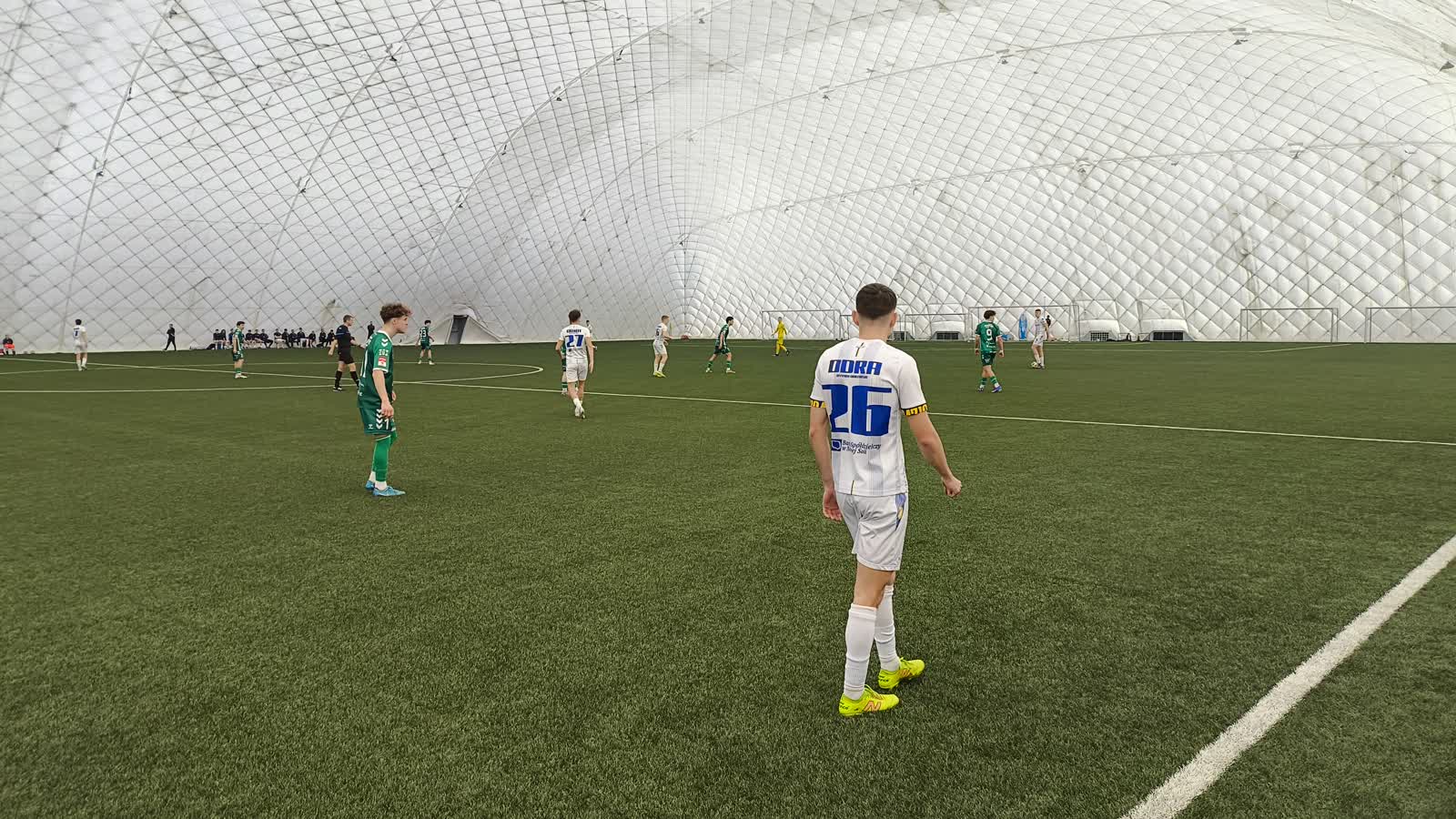 Lider IV ligi po raz pierwszy pokonany. Wzmocniona Lechia II wygrała z Odrą