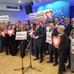 Za kilka dni wybory na szefa lubuskiej KO. Na zdjęciach wiec poparcia dla Waldemara Sługockiego (fot. Piotr Bakselerowicz)