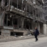 Zniszczenia w szpitalu Gandhiego w Teheranie. Fot. PAP/EPA/ABEDIN TAHERKENAREH