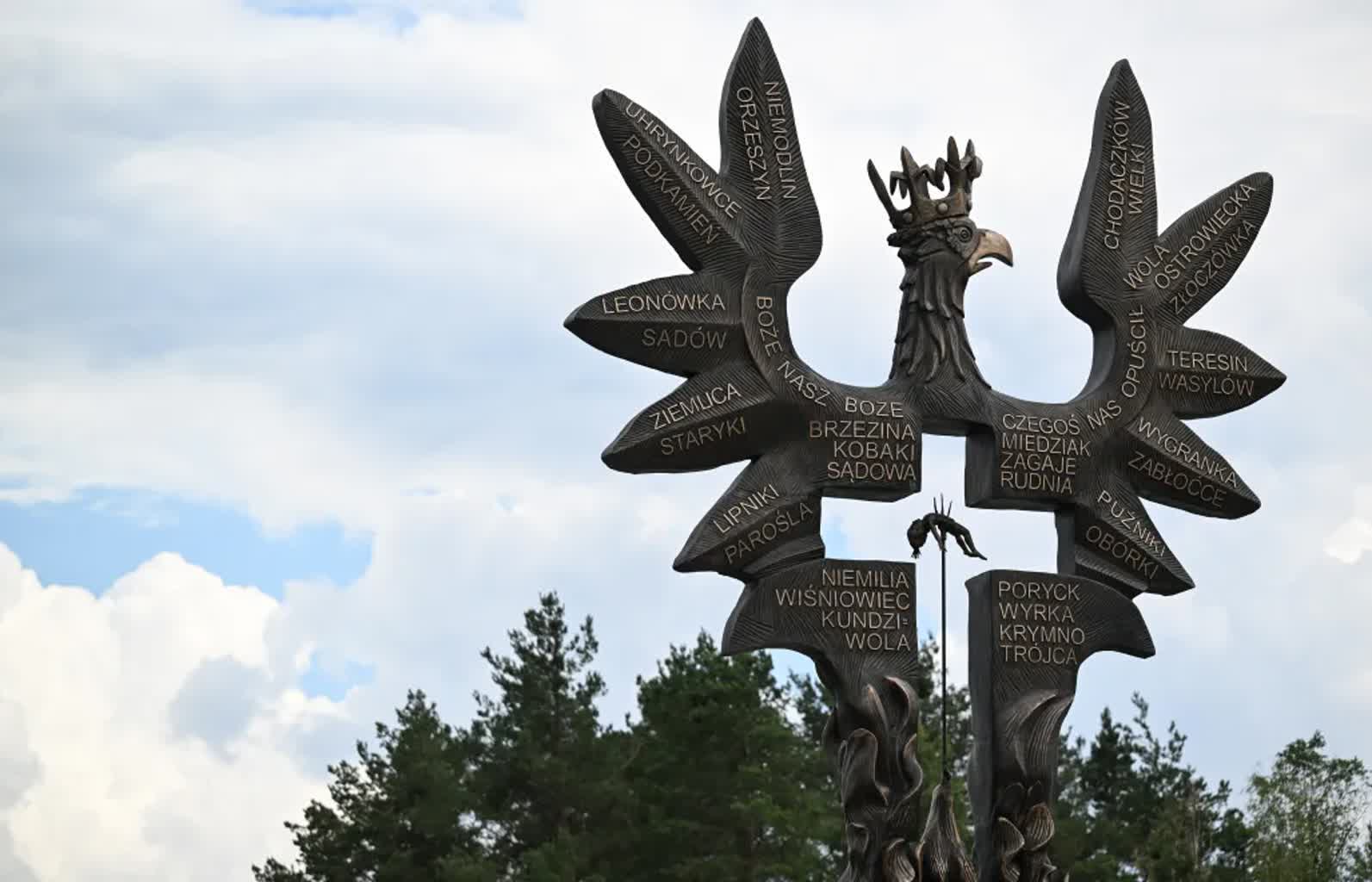 Poszukiwania ofiar zbrodni wołyńskiej w Ugłach na Ukrainie