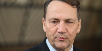 Wicepremier, szef MSZ Radosław Sikorski. Fot. PAP/Wiktor Dąbkowski