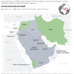 Izraelski system obrony powietrznej Żelazna Kopuła przechwytuje pociski nad Tel Awiwem. Fot. PAP/EPA/ATEF SAFADI