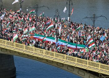 „Marszu Pokoju” w Budapeszcie organizowany przez Viktora Orbana, fot. PAP/EPA/MTI?Zoltan Mathe