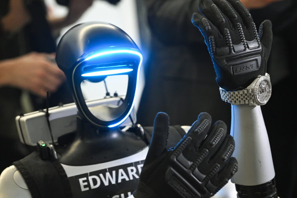 Robot humanoidalny Edward Warchocki. Fot. PAP/Radek Pietruszka