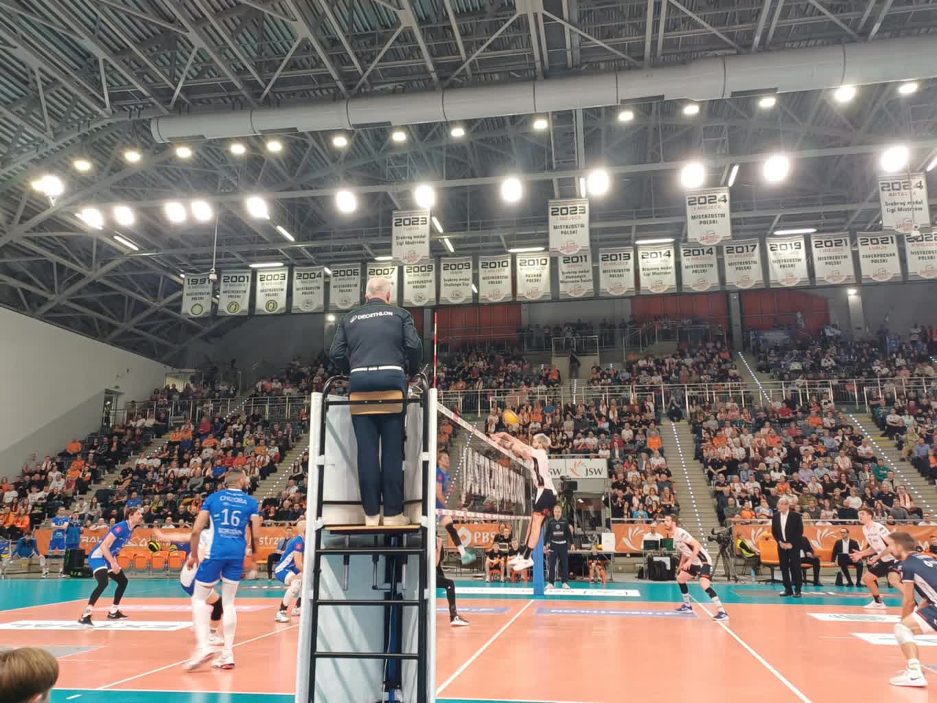 Cuprum Stilon walczy o prestiż i satysfakcję. Co z występem Chizoby?