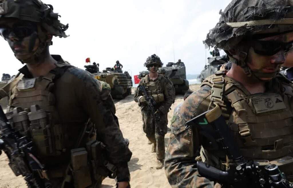 Marines (zdjęcie ilustracyjne). Fot. EPA/NARONG SANGNAK