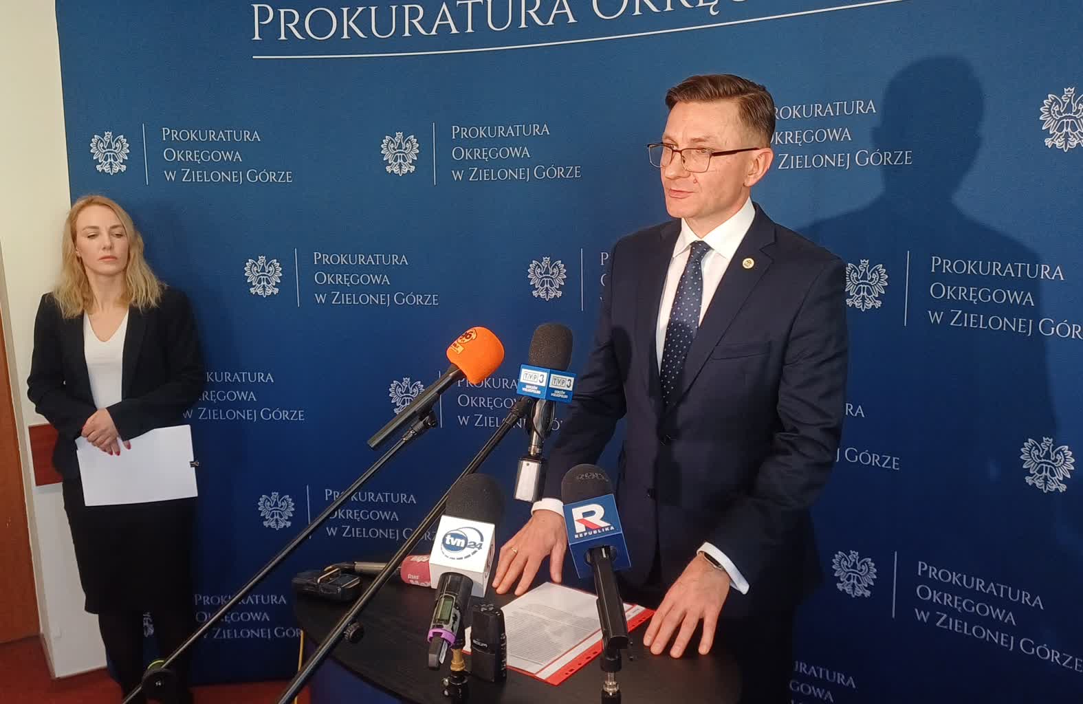 Produkowali i sprzedawali nielegalne środki farmakologiczne. Śledztwo trwa