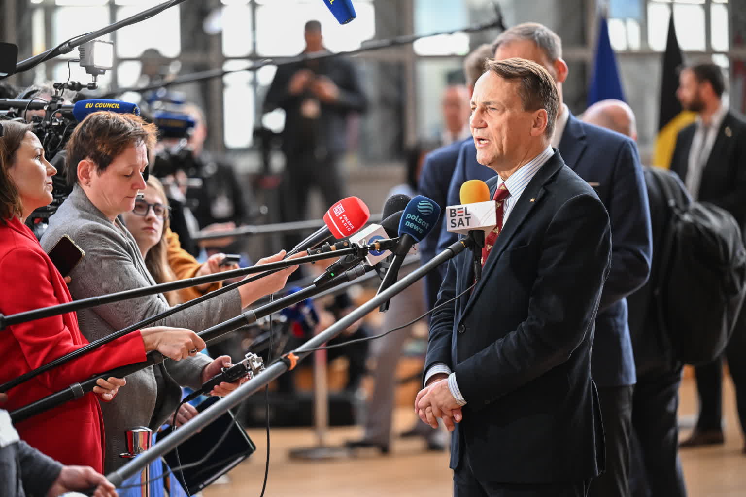 Sikorski o sankcjach na Rosję i presji na Węgry