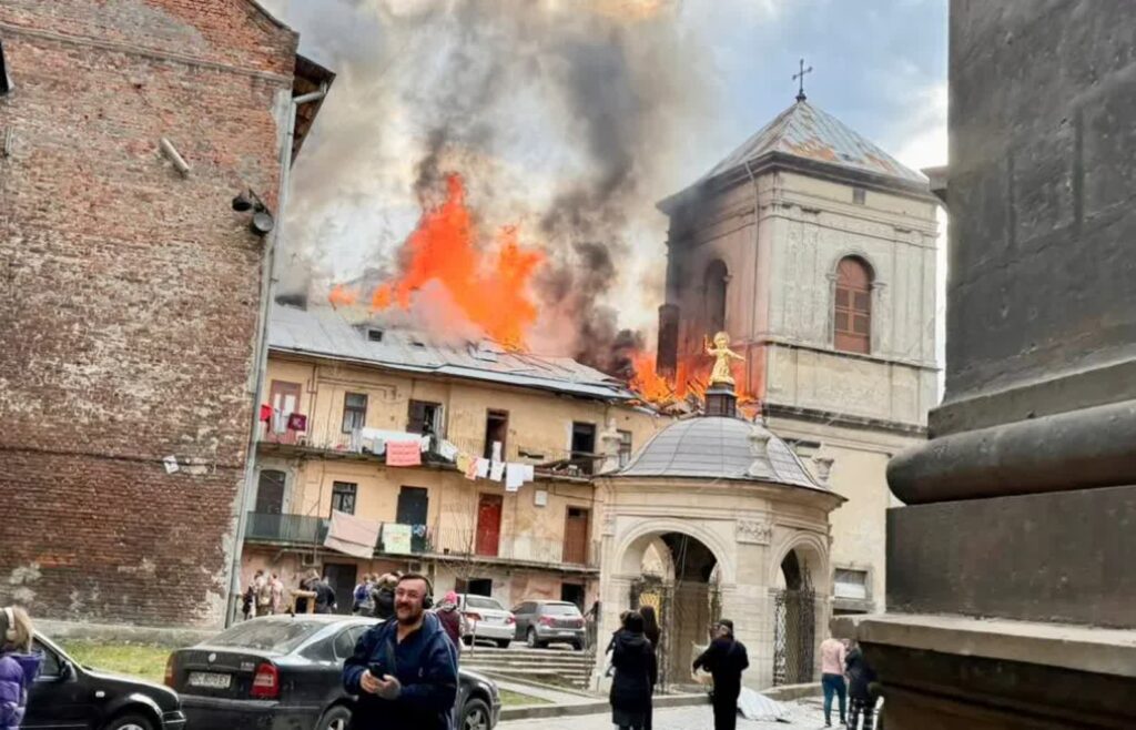 Rosyjski atak na Lwów, fot. X/@nexta_tv