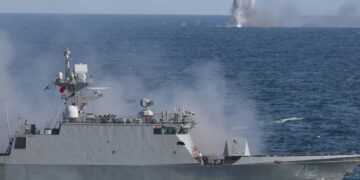 Południowokoreański okręt wojenny, fot. PAP/EPA/YONHAP/YNA