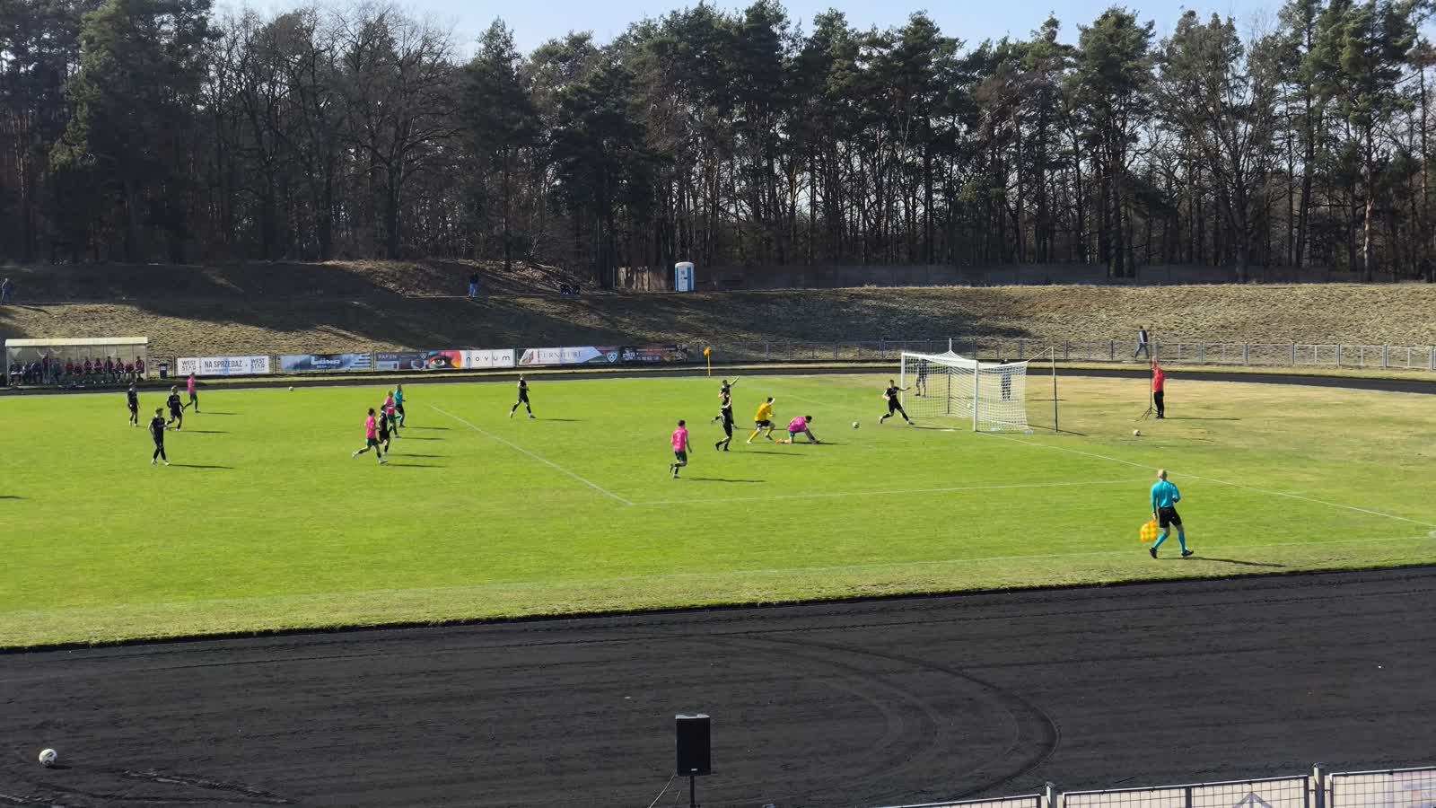 Cenny remis Cariny z wiceliderem III ligi