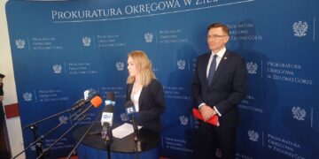 Konferencja prasowa w zielonogórskiej prokuraturze. Na zdjęciu prokuratorzy Ewa Antonowicz i Robert Kmieciak (fot. Piotr Bakselerowicz)