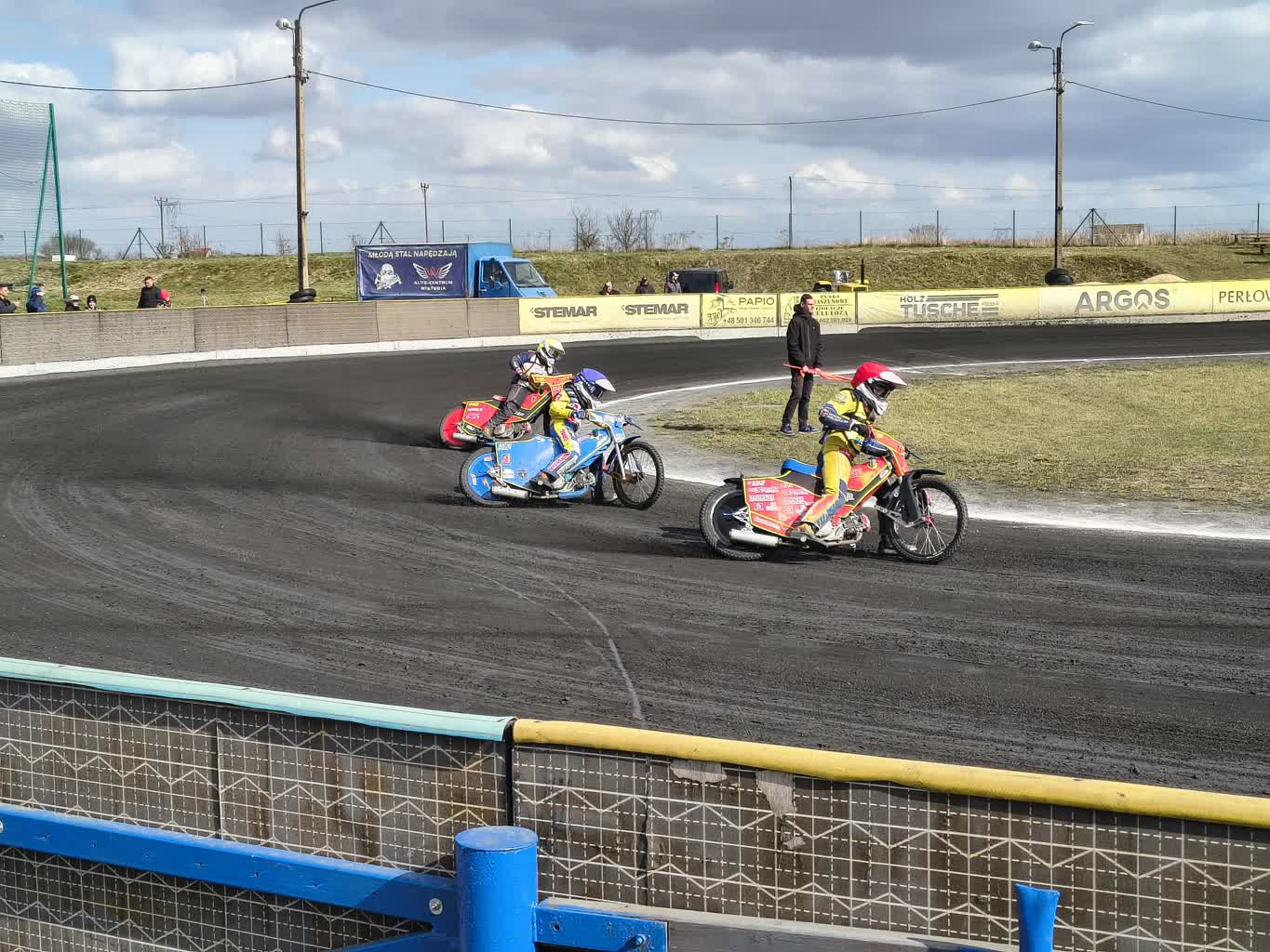 Talenty Polskich Minitorów Żużlowych rywalizowały w Wawrowie