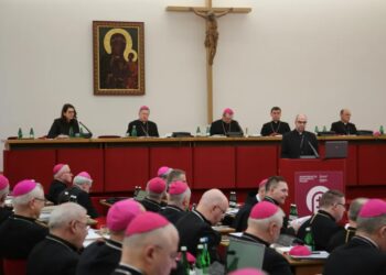 Konferencja Episkopatu Polski ustanowiła Komisję niezależnych ekspertów do zbadania zjawiska wykorzystywania seksualnego osób małoletnich w Kościele katolickim w Polsce. Fot. X/EpiskopatNews