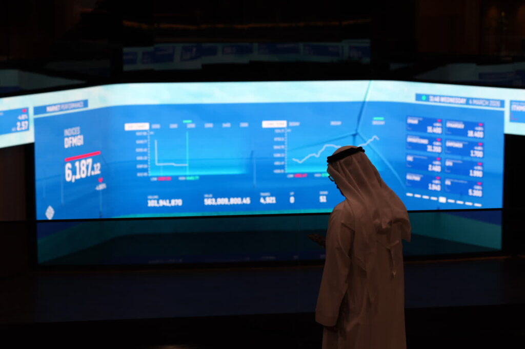 Giełda w Dubaju (PAP/EPA/ALI HAIDER)