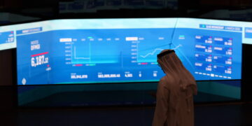 Giełda w Dubaju (PAP/EPA/ALI HAIDER)