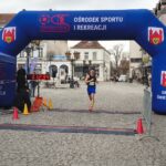 Najszybszy na mecie Aleksander Wostal z Zielonej Góry (fot. Jakub Lesiński)