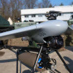 Wicepremier, minister obrony narodowej Władysław Kosiniak-Kamysz oraz szef nowo powołanego ośrodka, kierownik Zakładu Informatycznego Wsparcia Logistyki ITWL płk dr hab. inż. Mariusz Zieja. Fot. PAP/Paweł Supernak