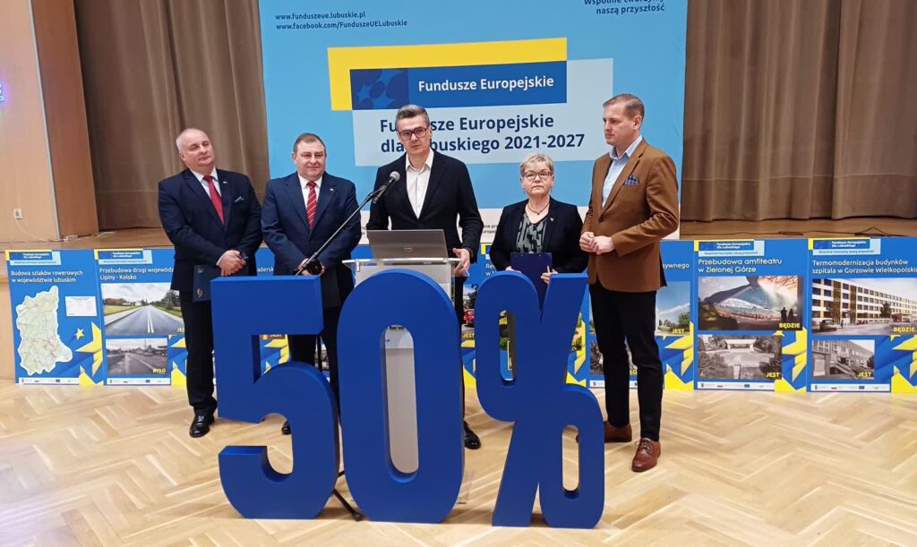 Zarząd województwa lubuskiego zakontraktował ponad połowę pieniędzy w ramach unijnej perspektywy 2021-27 (fot. Piotr Bakselerowicz)
