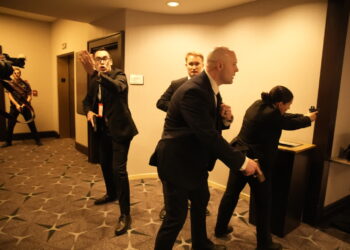 Strzały rozległy się w sobotę wieczorem wkrótce po rozpoczęciu dorocznej gali Stowarzyszenia w hotelu Hilton w Waszyngtonie. Fot. PAP/EPA/ Yuri Gripas / POOL