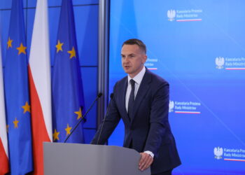 Adam Szłapka, rzecznik rządu Donalda Tuska (PAP/Paweł Supernak)