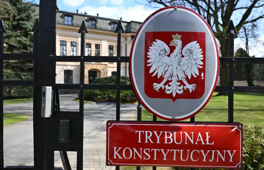 Siedziba Trybunału Konstytucyjnego. Fot. PAP/Radek Pietruszka
