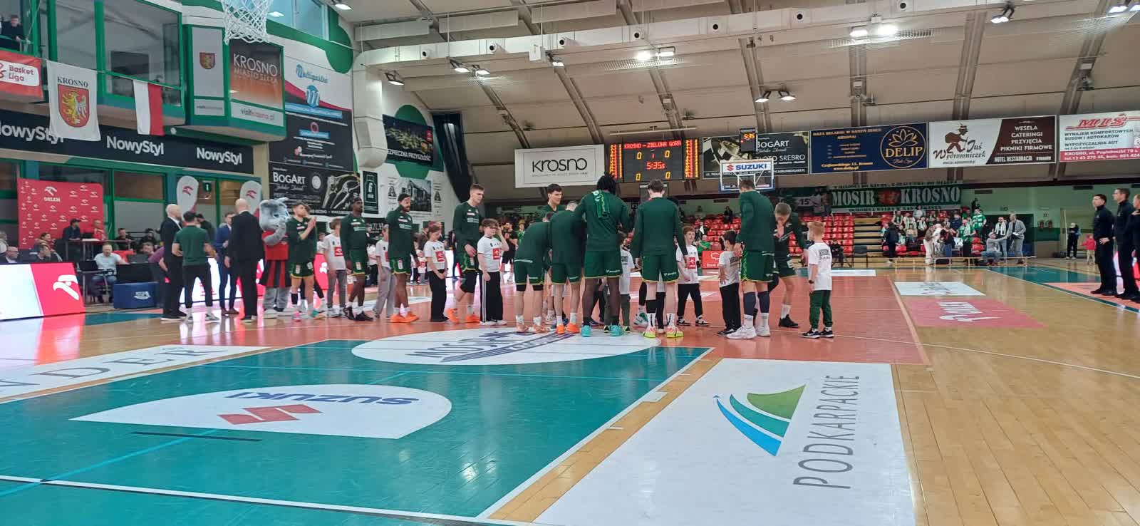 Trzecia kwarta decydowała – Szumert znakomity, Zastal blisko celu…