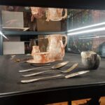 "Skarb" znaleziony w zielonogórskiej Ochli przekazany do Muzeum Ziemi Lubuskiej (fot. Piotr Bakselerowicz)