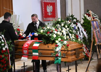UROCZYSTOŚCI POGRZEBOWE JACKA MAGIERY. Fot. PAP/Radek Pietruszka