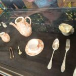 "Skarb" znaleziony w zielonogórskiej Ochli przekazany do Muzeum Ziemi Lubuskiej (fot. Piotr Bakselerowicz)