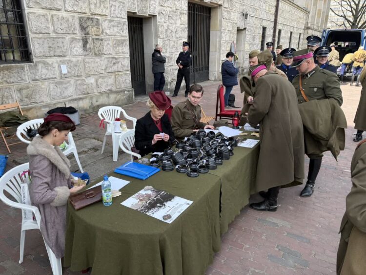 Facebook/KatynskiMarszCieni