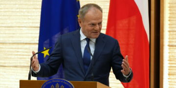 Premier Donald Tusk. Fot. PAP/EPA/Hiro Komae / POOL