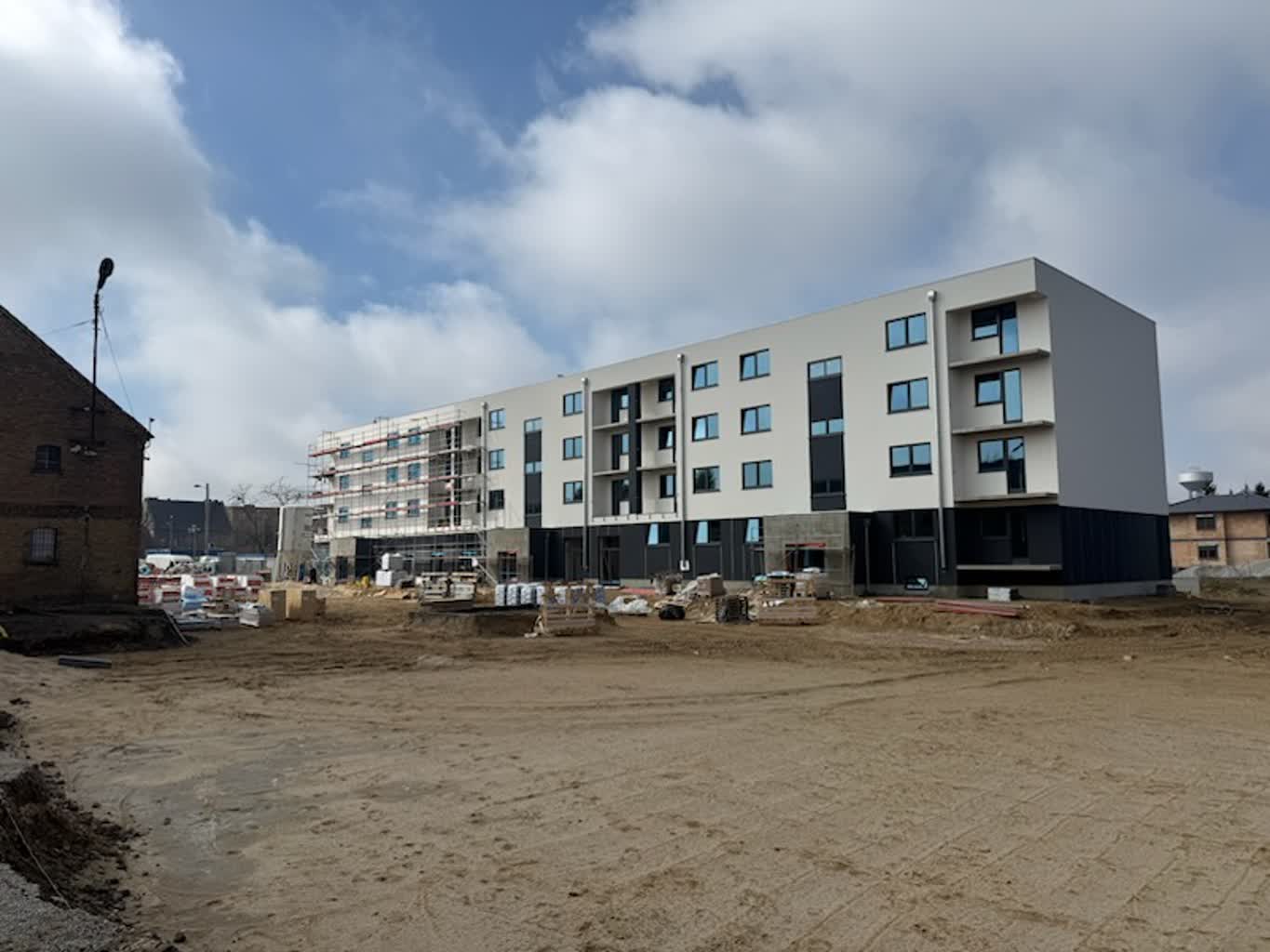 Bloki rosną w Międzyrzeczu