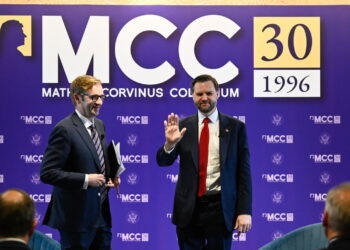 J.D. Vance w Budapeszcie (PAP/EPA/Robert Hegedus)