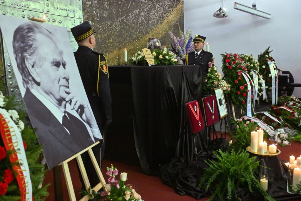 WARSZAWA POGRZEB WIESŁAWA MYŚLIWSKIEGO. Fot. PAP/Piotr Nowak