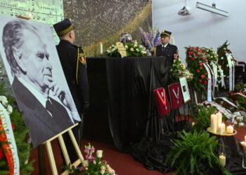 WARSZAWA POGRZEB WIESŁAWA MYŚLIWSKIEGO. Fot. PAP/Piotr Nowak