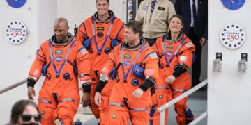 Załogę misji tworzą astronauci NASA. Fot. PAP/EPA/ CRISTOBAL HERRERA-ULASHKEVICH