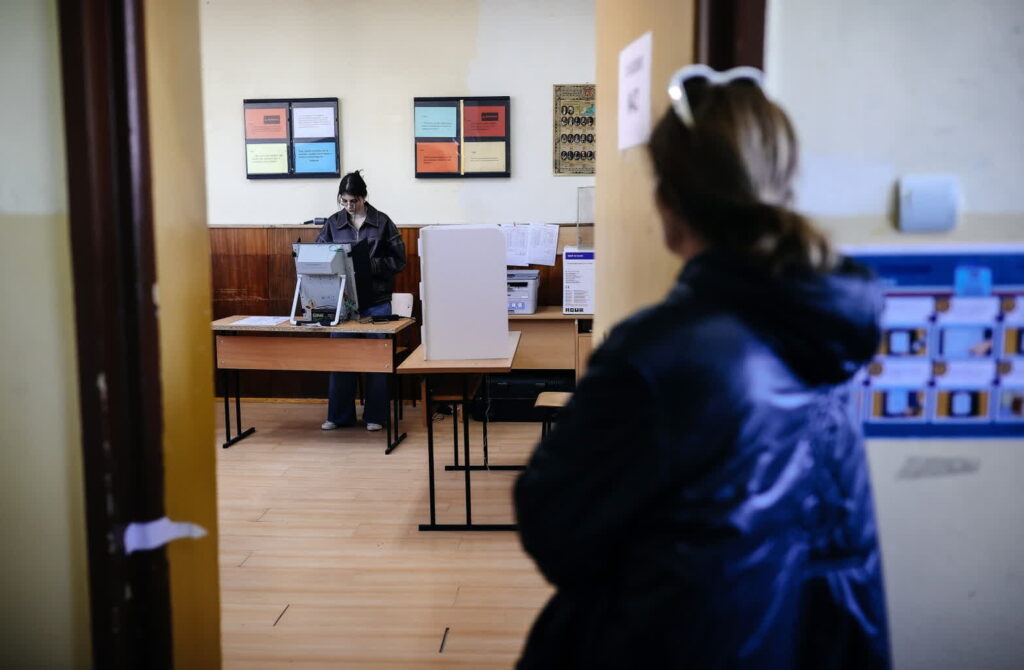 Trwają wybory parlamentarne w Bułgarii. Fot. PAP/EPA/BORISLAV TROSHEV