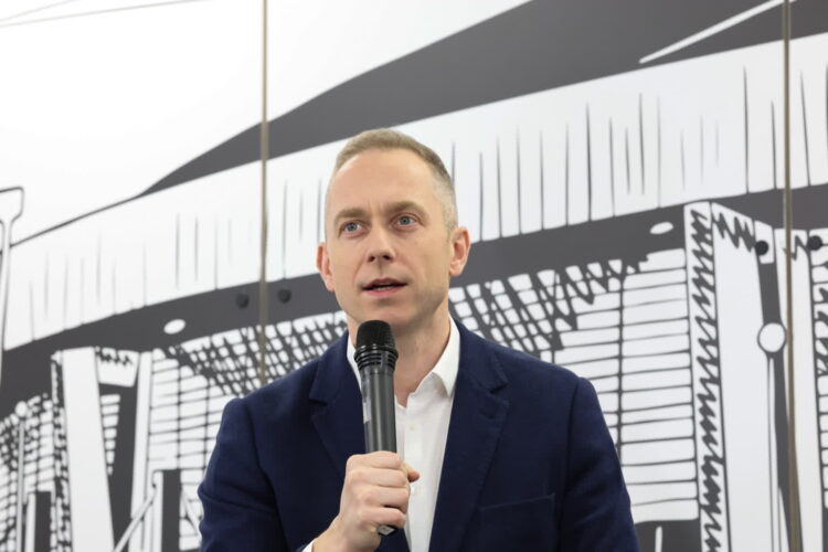 Cezary Tomczyk (PAP/Marian Zubrzycki)