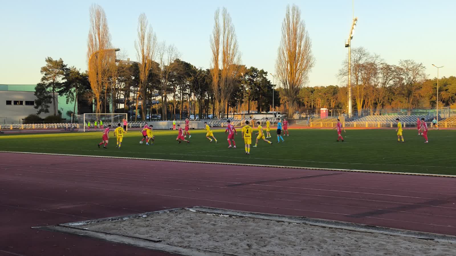 IV liga: dziesięć goli, cztery rzuty karne i euforia Sprotavii w Zielonej Górze