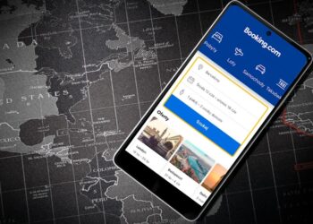 Fot. Pixabay i booking.com