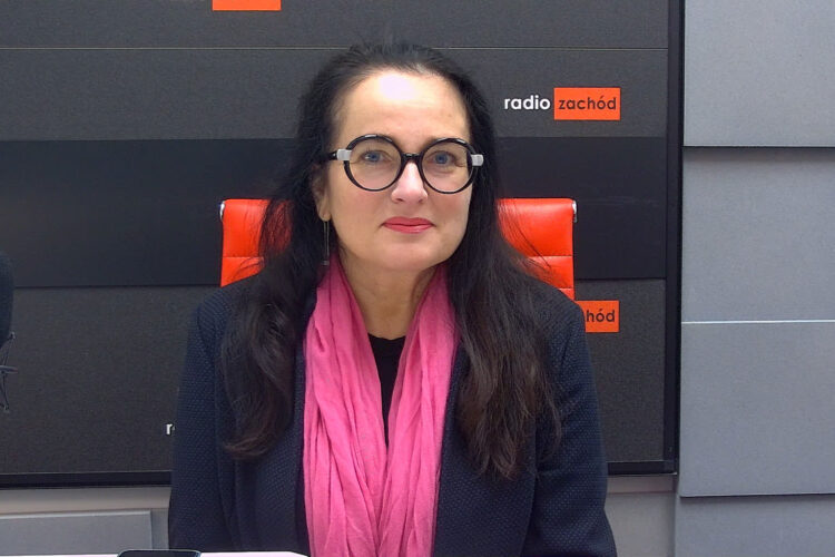 Anita Kucharska-Dziedzic w studiu Radia Zachód